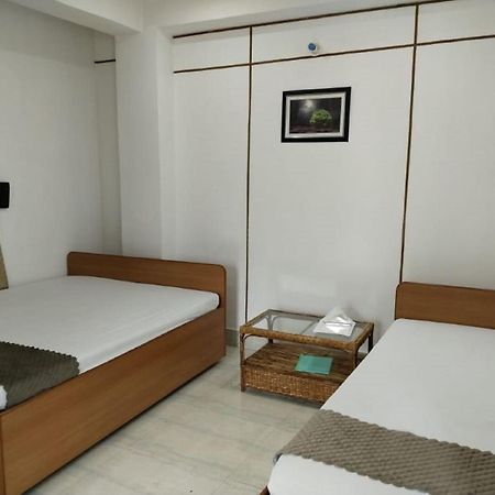 The Executive Inn Ґувахаті Екстер'єр фото